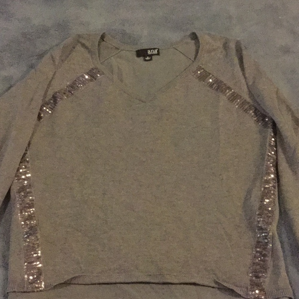 Like new gray sequinned sweater